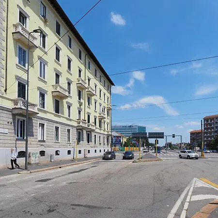 Forlanini Con Free Parking Linate Airport *